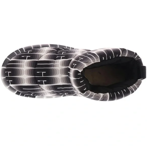 SOLD-UGG wavelength classic boot - Picture 3 of 7